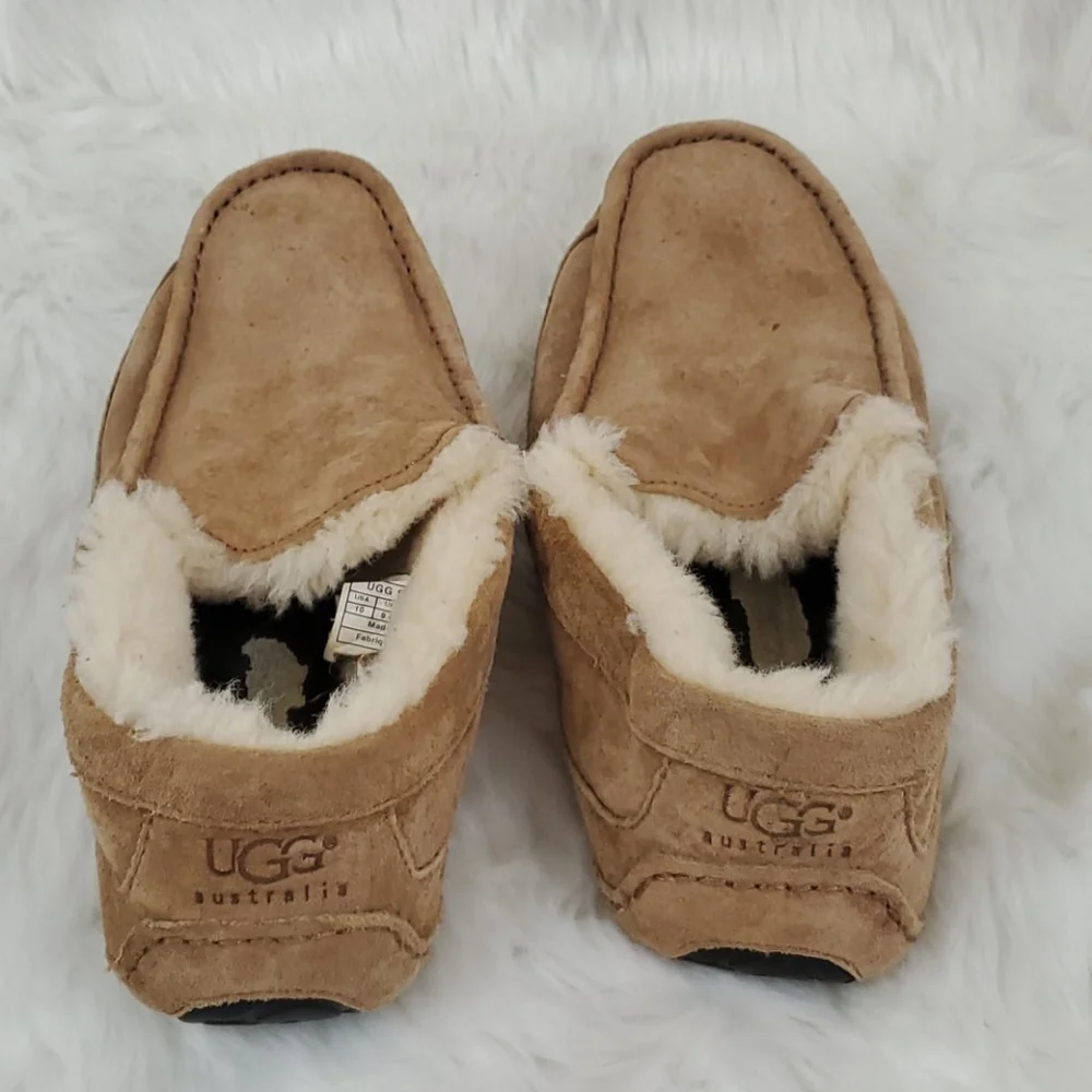 UGG Men’s Brown Suede Leather Slip-On Slippers Size 10 |Cozy Comfort